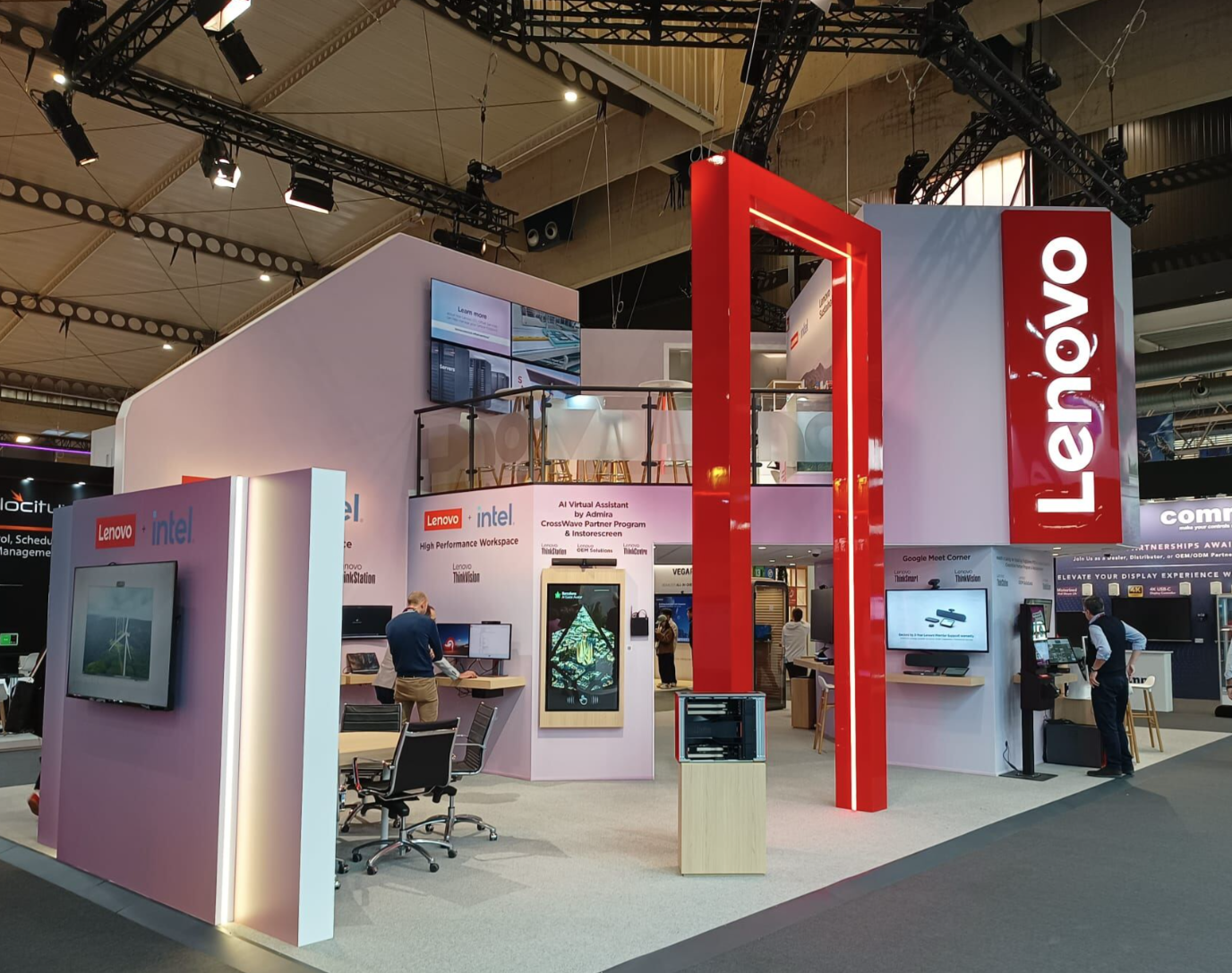 Iluminación en el Stand de Lenovo en ISE 2025: Un Caso de Éxito AV